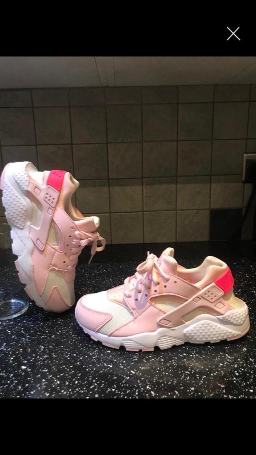 Buy & Sell Heaton Mersey Stockport - Photos for Nike Trainers Size 5 Free delivery Good Con