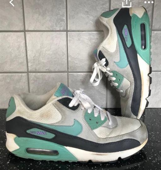 Buy & Sell Heaton Mersey Stockport - Photos for Nike Trainers Size 4.5 Free delivery Good Con