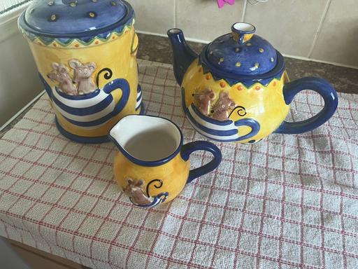 Buy & Sell Abbots Langley Three Rivers - Photos for Vintage teapot, milk jug, biscuit jar