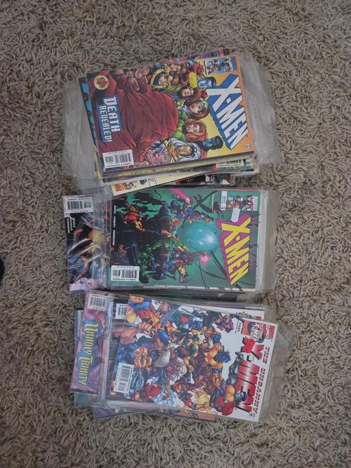 Buy & Sell Barbican Central London - Photos for 59 various xmen and uncanny xmen comics.