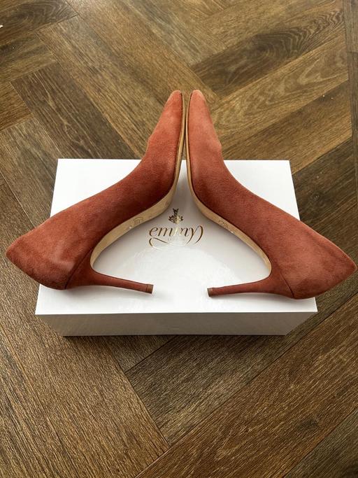 Buy & Sell East Molesey Elmbridge - Photos for Emmy London Court Suede mid heel shoes