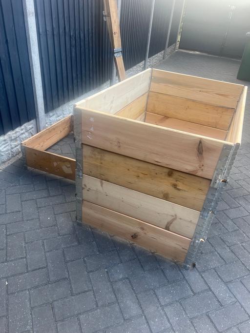 Buy & Sell Thorpe Leeds - Photos for Raised garden planters 4 @ 12cm 1@ 8cm