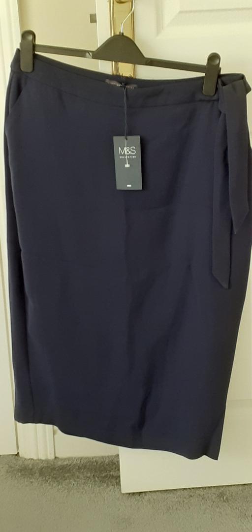 Buy & Sell Brownhills Walsall - Photos for new ladies navy lined skirt size 14