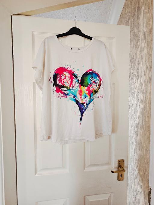 Buy & Sell Newton Doncaster - Photos for T-shirt, size 18