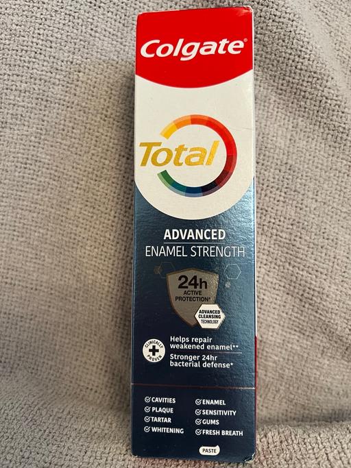 Buy & Sell Easington Lane Sunderland - Photos for Colgate Enamel Strength ( New )