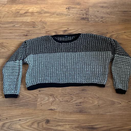 Buy & Sell Atherton Wigan - Photos for F&F Black/White Crop Oversized Jumper Size 18