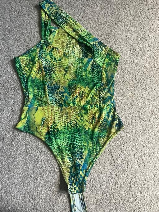 Buy & Sell Ynysddu Caerphilly - Wales - Photos for Pretty little thing bodysuit size 8