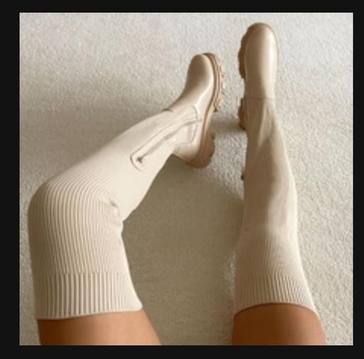 Buy & Sell South Woodford East London - Photos for Cream Knee high socks boots