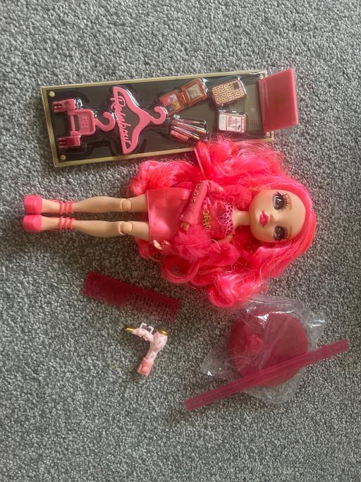 Buy & Sell Aveley Thurrock - Essex - Photos for Rainbow high