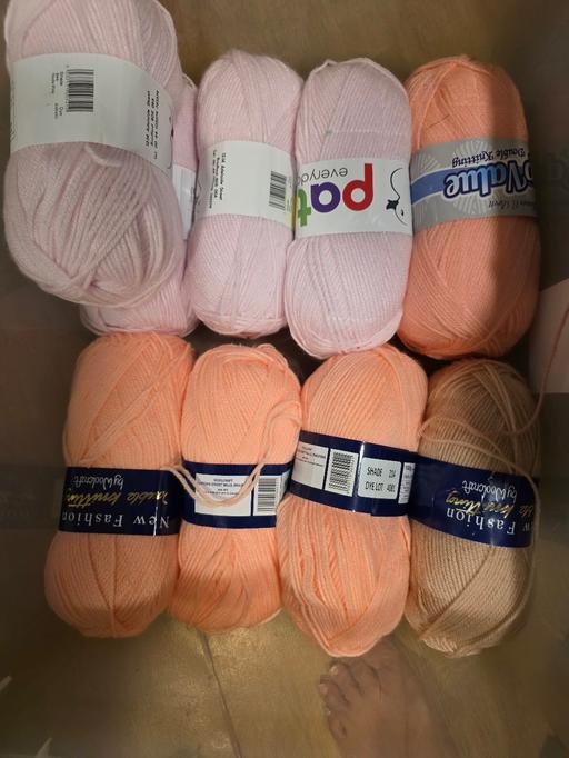 Classes Croydon Croydon - Photos for Knitting wool