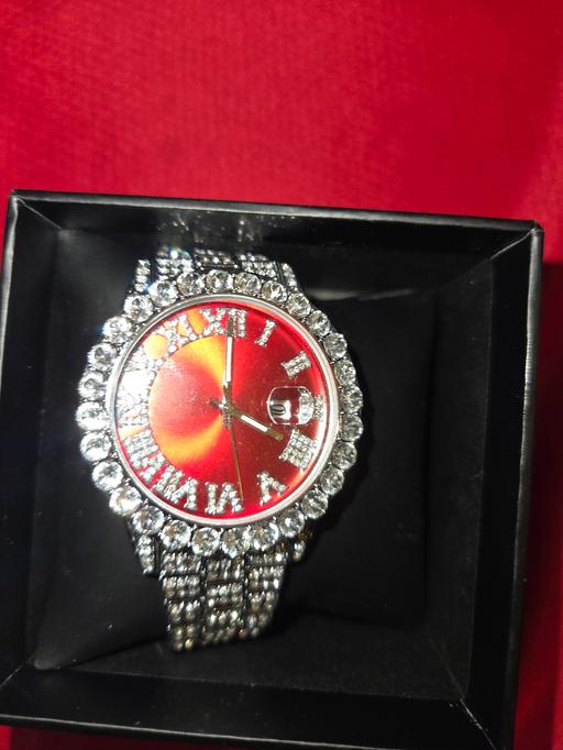 Buy & Sell Woodside South East London - Photos for Diamond Roman Numerial Red Face