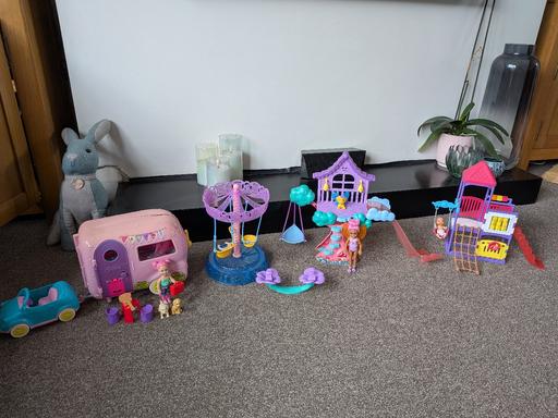 Buy & Sell Nelson Pendle - Photos for Barbie chelsea camper van and playsets