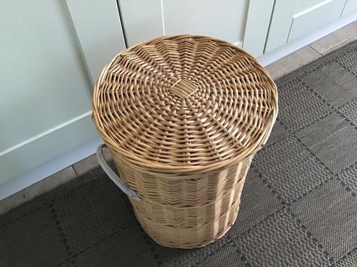 Buy & Sell Essington Wolverhampton - Photos for Small laundry basket