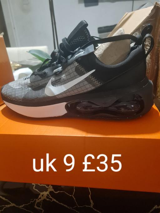 Buy & Sell Moxley Walsall - Photos for trainers