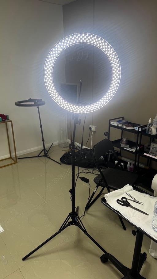Buy & Sell East Lane Business Park Brent - Photos for Black ring light excellent condition colour
