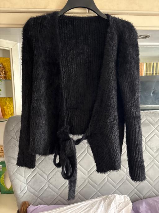 Buy & Sell Edmonton North London - Photos for Cardigan top