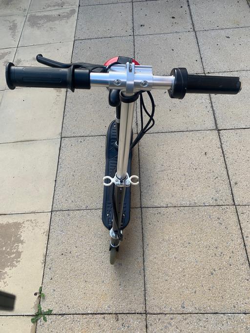Buy & Sell Waltham Cross Broxbourne - Photos for Eskoot Childs electric scooter