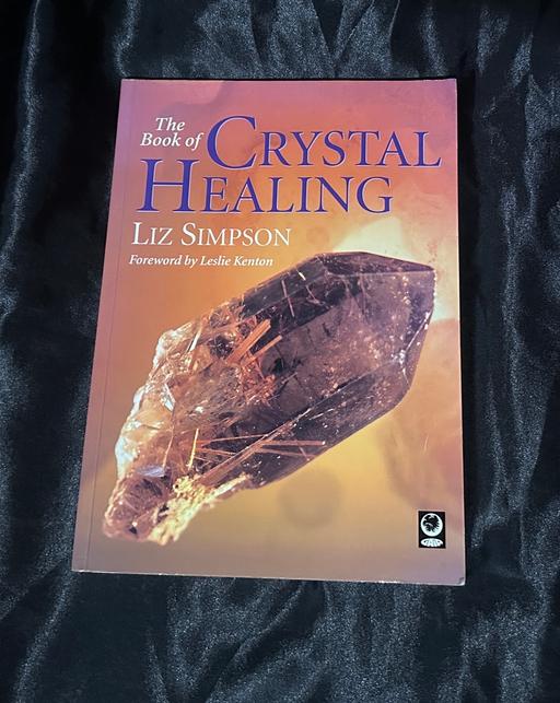 Buy & Sell Braunstone Leicester - Photos for The Book of Crystal Healing – Liz Simpson