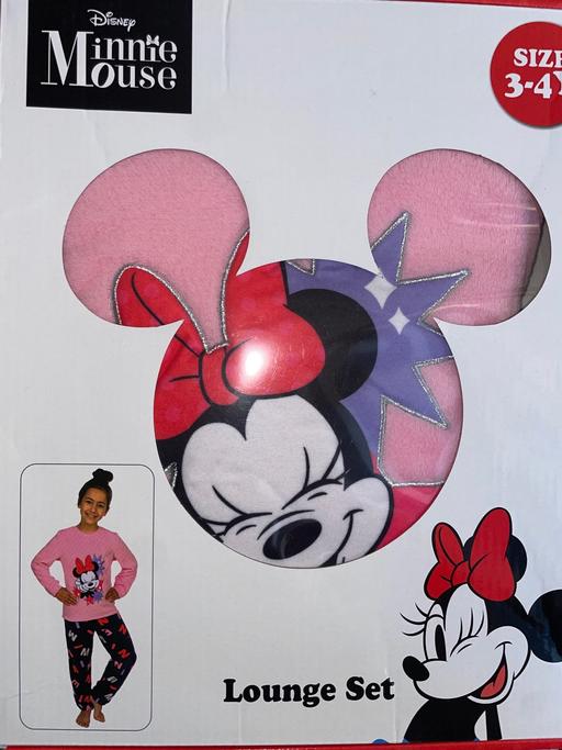 Buy & Sell Kings Heath Birmingham - Photos for New Minnie Mouse Lounge set