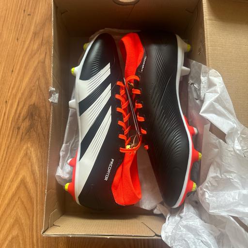 Buy & Sell Atherton Wigan - Photos for Adidas Predator Sock Football Boots Size 11