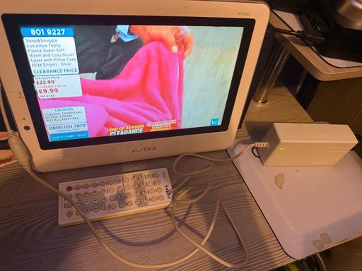 Buy & Sell Birchills Walsall - Photos for 12v avtex tv 10.1”