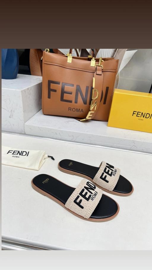 Buy & Sell Kentish Town Camden - Photos for Fendi women sliders