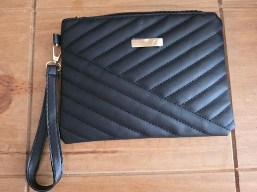 Buy & Sell Blackpool Town Centre Blackpool - Photos for Large black clutch with strap NEW