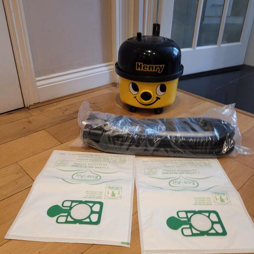 Buy & Sell Chigwell Epping Forest - Photos for Henry hoover 1100w