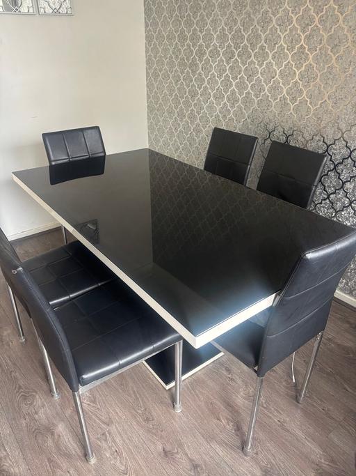 Buy & Sell Sparkbrook Birmingham - Photos for Dining table & 6 chairs