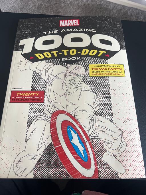 Buy & Sell Romford Havering - Photos for Marvel adults die to dir book