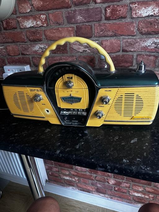 Buy & Sell Finsbury Park North London - Photos for Old classic radio
