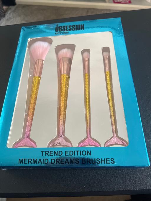 Buy & Sell Romford Havering - Photos for Revolution obsession mermaid make up brushes