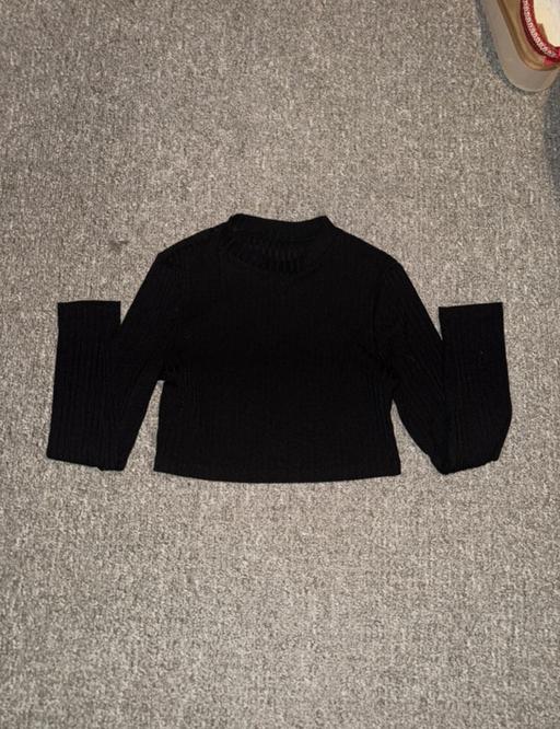 Buy & Sell Highworth Swindon - Photos for Long Sleeved Black Crop Top
