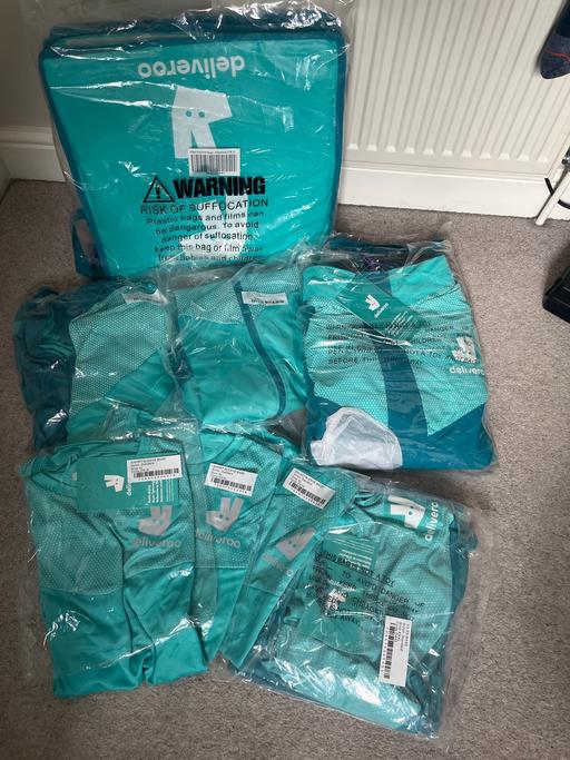 Buy & Sell Sidcup Bexley - Photos for Deliveroo Shirts, Jackets & bags