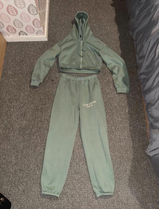 Buy & Sell Highworth Swindon - Photos for Green ‘Love Never Fails’ Tracksuit