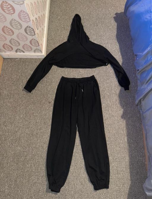 Buy & Sell Highworth Swindon - Photos for Black Tracksuit with Cropped Hoodie
