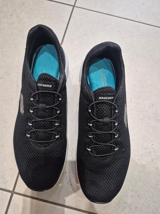 Buy & Sell Roby Knowsley - Photos for Skecher trainers