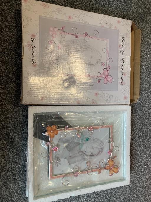Buy & Sell Wednesbury Sandwell - Photos for Butterfly frame