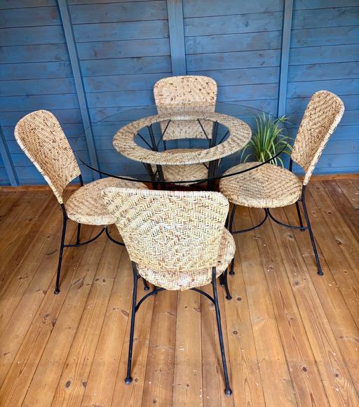Buy & Sell Broad Marston Wychavon - Photos for Conservatory/summerhouse table and 4 chairs