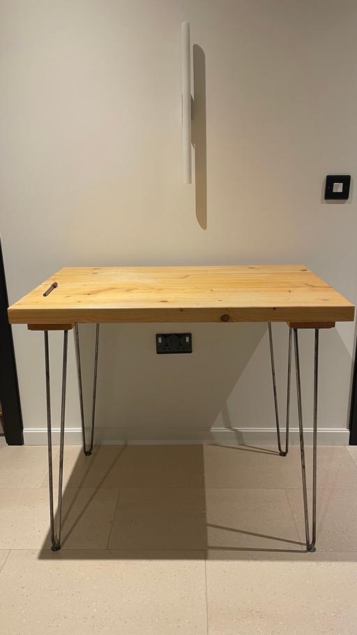 Buy & Sell West Green North London - Photos for Desk / table with metal hairpin legs