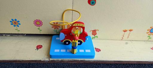 Buy & Sell Westcliff-on-Sea Southend-on-Sea - Photos for Mini wooden taxi bead maze
