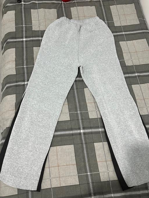 Buy & Sell Weoley Castle Birmingham - Photos for Grey, white and black flared joggers