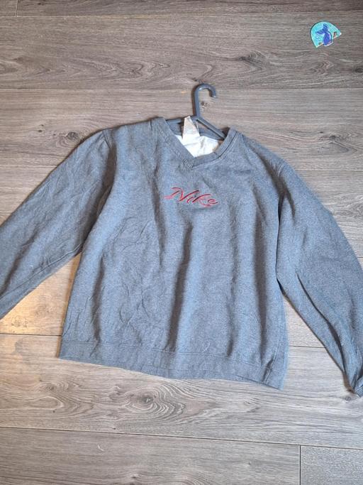 Buy & Sell Leigh Wigan - Photos for vintage womens nike jumper
