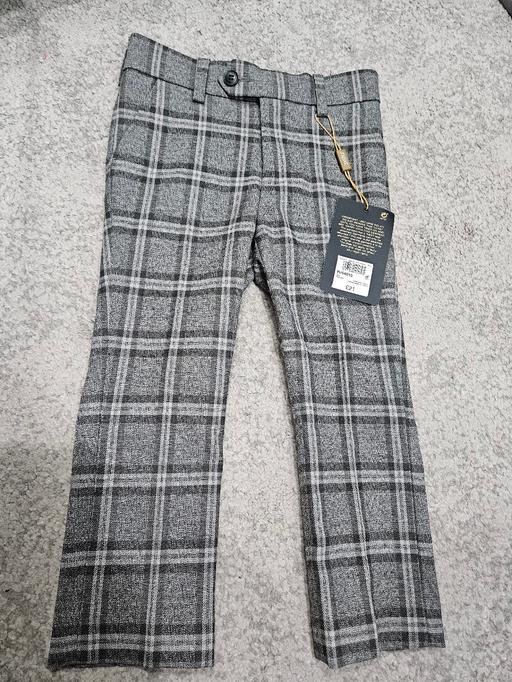 Buy & Sell Halton Brook Halton - Photos for 🌟NEW🌟 Age 3 NEXT trousers