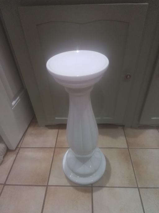 Buy & Sell Streetly Walsall - Photos for WHITE CERAMIC PLANT STAND NO TOP