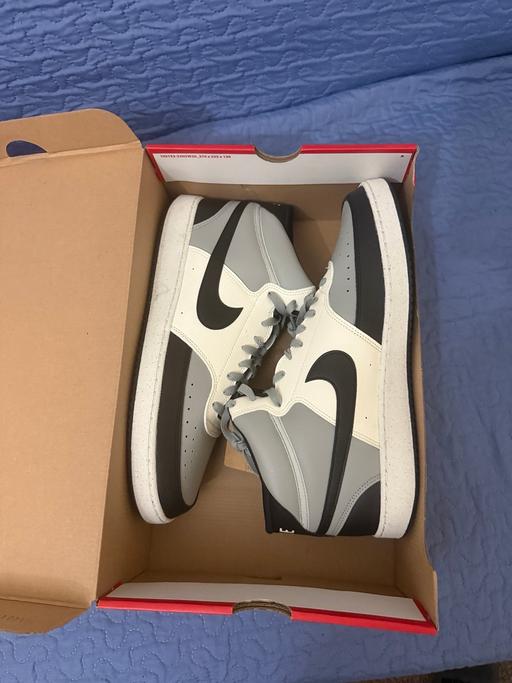 Buy & Sell Ilford Redbridge - Photos for Nike court vision mid