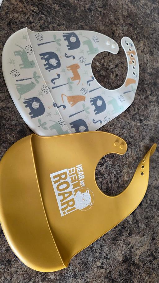 Buy & Sell Woolstanwood Cheshire East - Photos for baby rubber bibs
