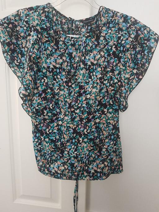 Buy & Sell Blakenhall Wolverhampton - Photos for Peacocks green floral top