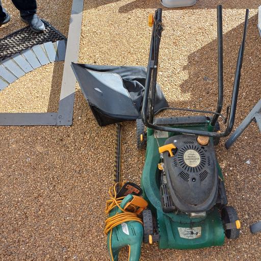 Buy & Sell Hill Top Sandwell - Photos for Petrol mower, elec hedge trimmer sold as seen