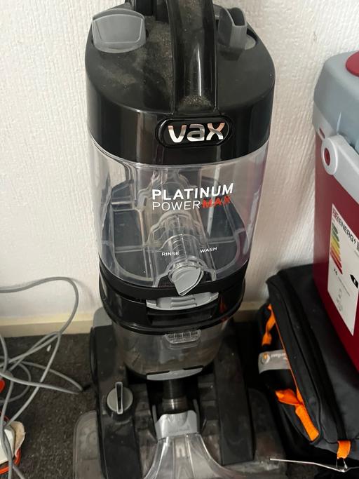Buy & Sell Cambridge Heath East London - Photos for Vax Platinum carpet cleaner